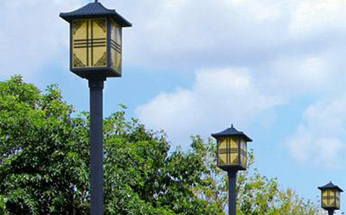 张家川庭院灯安装间距与布灯设计全解析